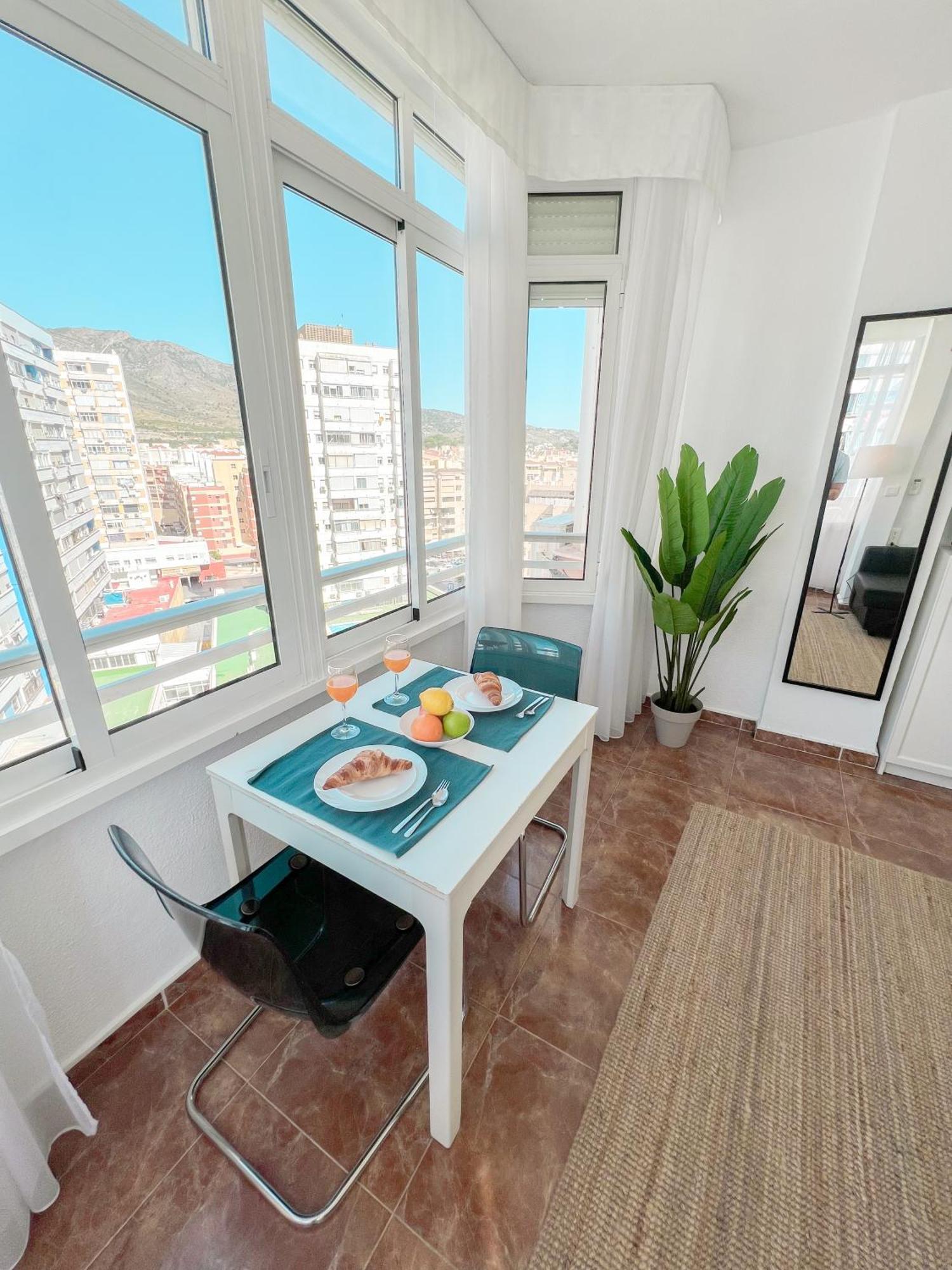 Cozy & Bright Flat Torremolinos Centre Apartment Bagian luar foto