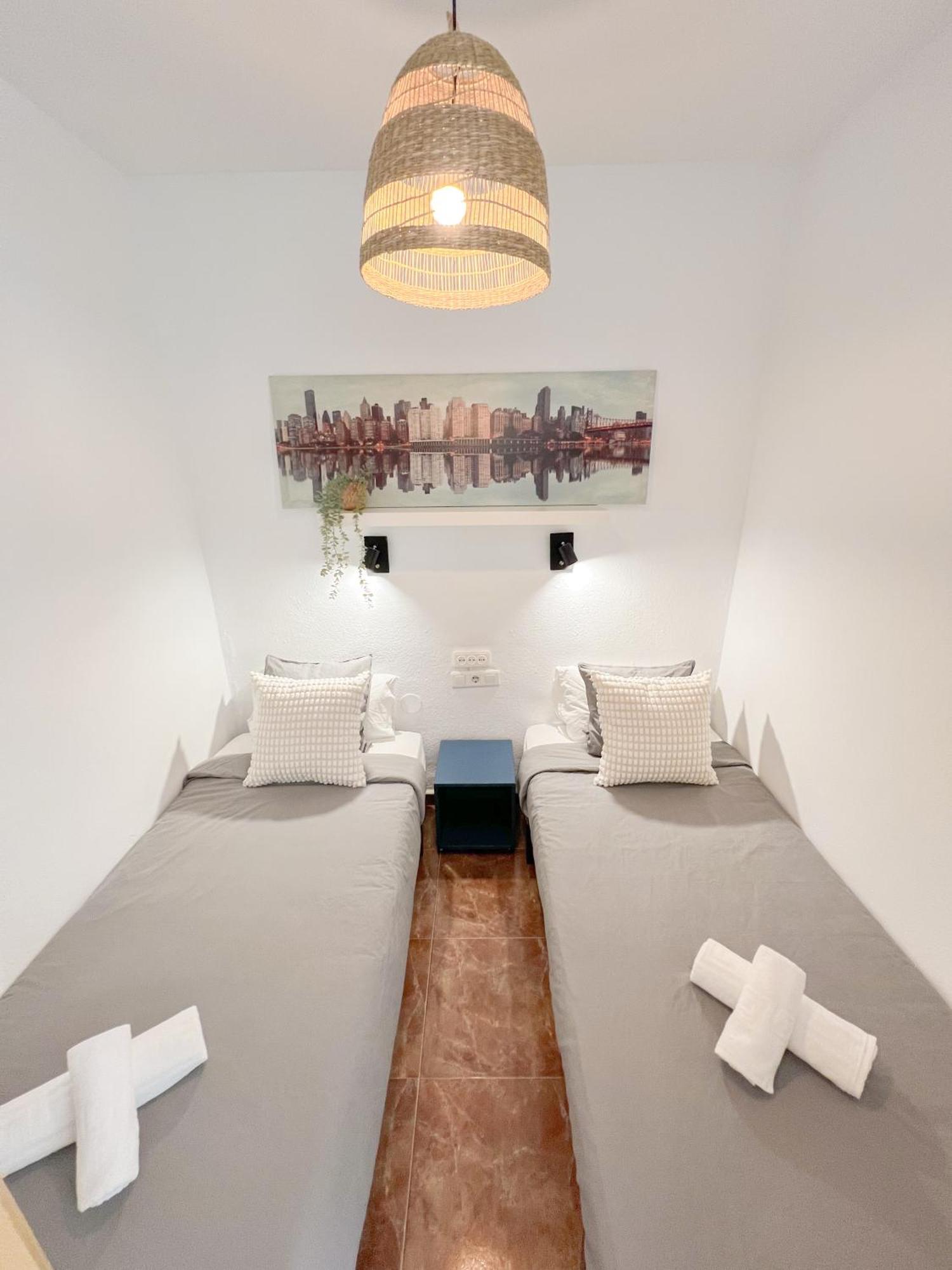 Cozy & Bright Flat Torremolinos Centre Apartment Bagian luar foto